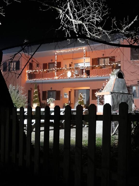 Budova, kde se aparthotel nachází