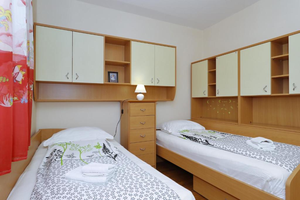 Apartment and room Mare - 17