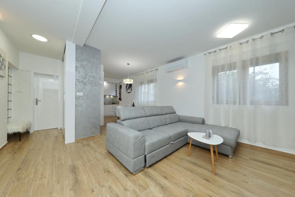 Apartment and room Mare - 8