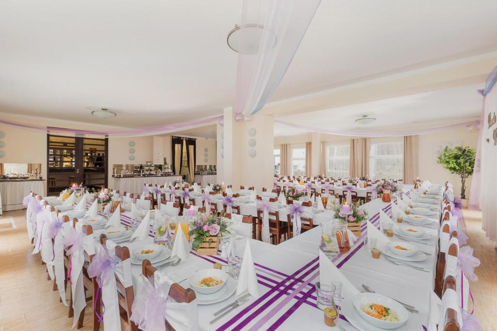 Restaurace v ubytování Polana Łukęcin - Pobierowo