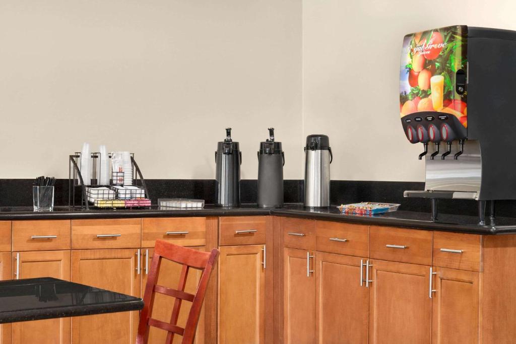 Luxe Hotel Nashville Airport photo
