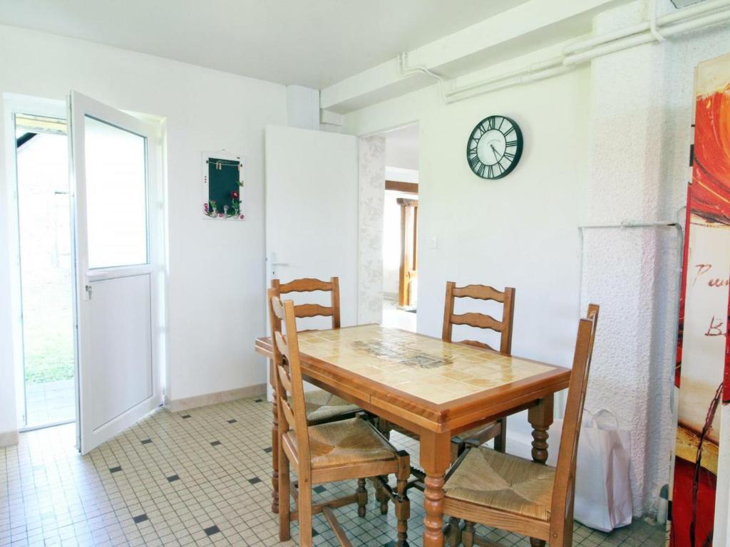 Gallery image of Gîte Champosoult, 5 pièces, 6 personnes - FR-1-497-27 in Champosoult