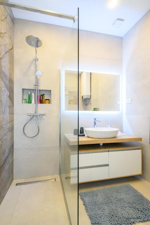 Koupelna v ubytování Apartments Rašica