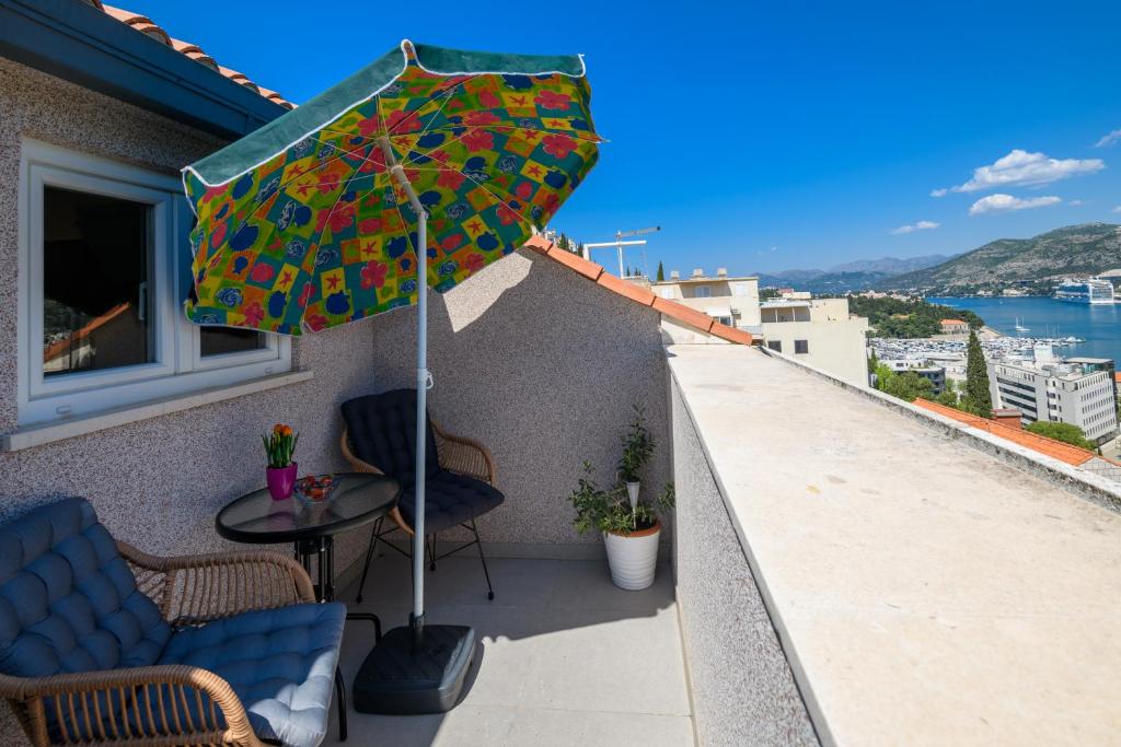 Nespecifikovaný výhled na hory nebo výhled na hory při pohledu z apartmánu
