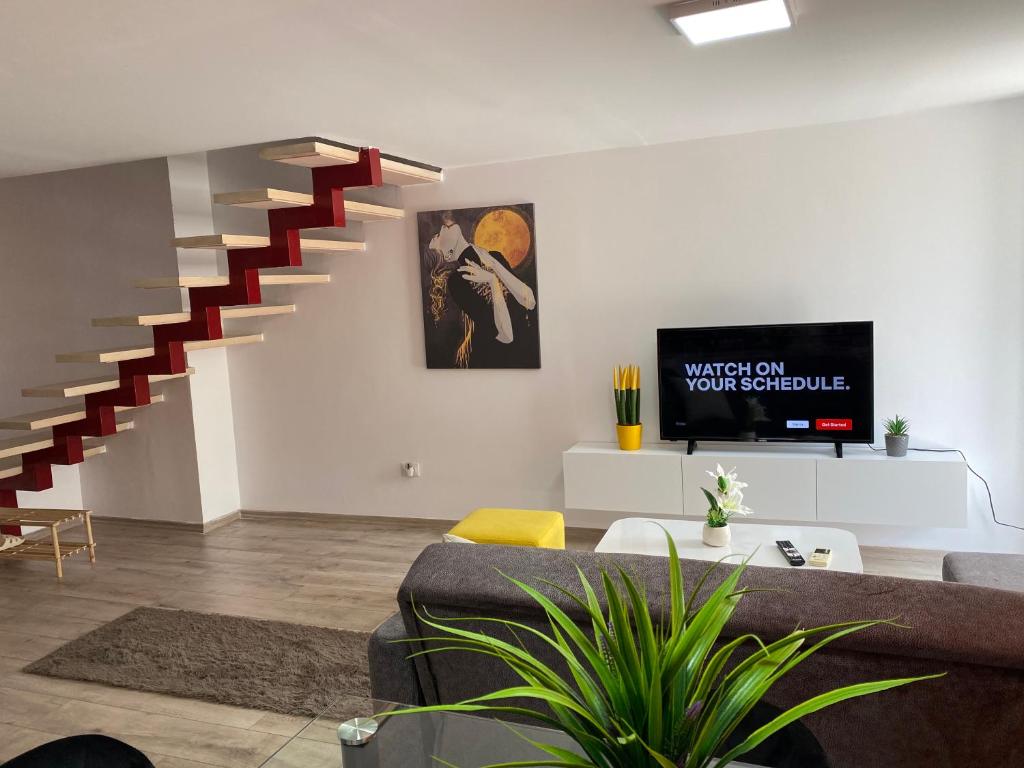 DUPLEX TIRANA CLOSE TO CITY CENTER - Imazhi 9