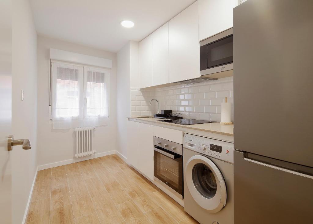 A kitchen or kitchenette at Apartamento Centro-El Carmen
