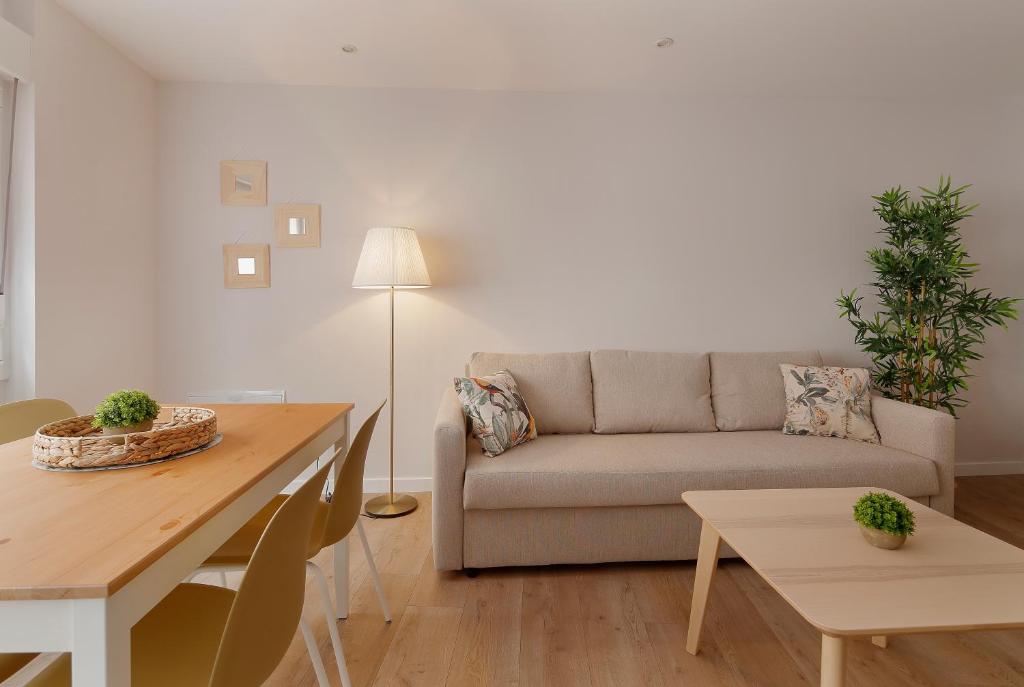 A seating area at Apartamento Centro-El Carmen
