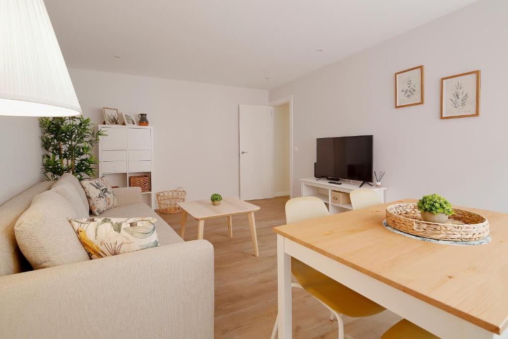 A television and/or entertainment centre at Apartamento Centro-El Carmen