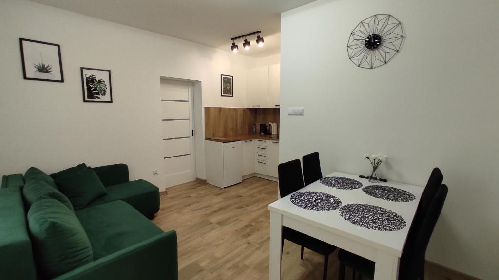 Posedenie v ubytovaní Apartamenty AgPa7