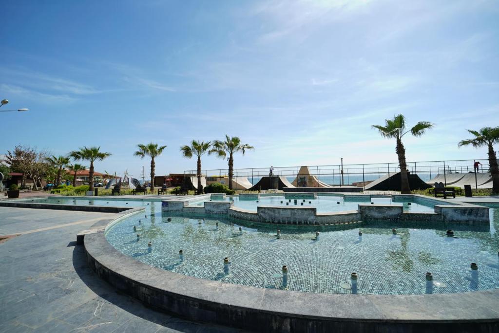 Bazén v ubytování Alanya Risus Park Hotel nebo v jeho okolí