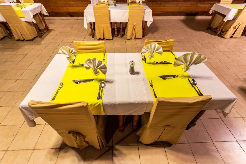 Restaurace v ubytování Eulophiella