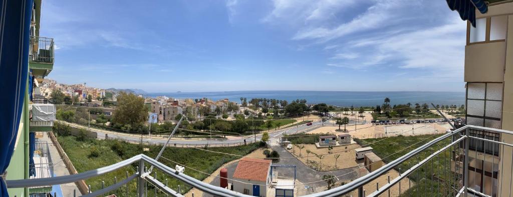 Zdjęcie z galerii obiektu Precioso apartamento a dos pasos de playa y centro w mieście Villajoyosa