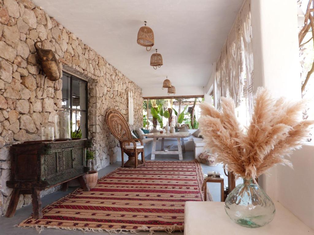 Ipunga Ibiza - Adults only, Cala Llonga – Bijgewerkte prijzen ...