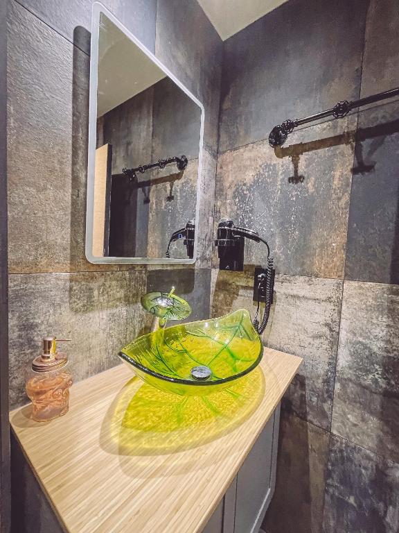 Fotografie z fotogalerie ubytování Van Gogh gare By Joyca Chambre privée v destinaci Épinal