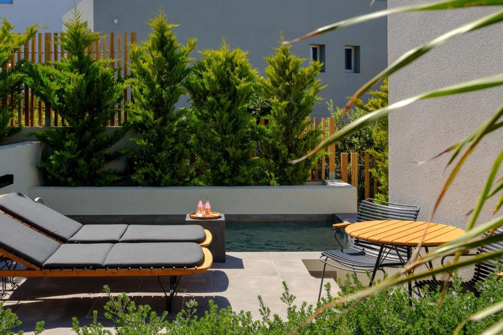 Apikia Santorini - 10