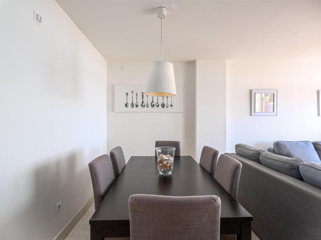 Posezení v ubytování Punta Paloma 2364 Sea View Penthouse in Manilva, Costa del Sol