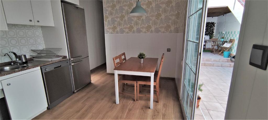 Kuchyň nebo kuchyňský kout v ubytování Casa tradicional Torrevieja