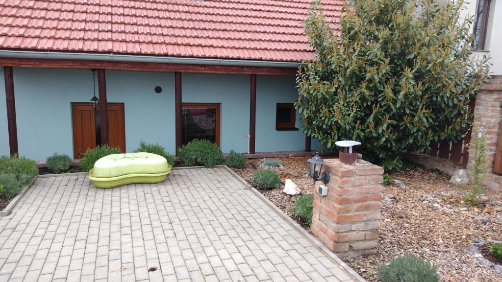 Zdjęcie z galerii obiektu Sklípek v Agátí w mieście Dürnholz