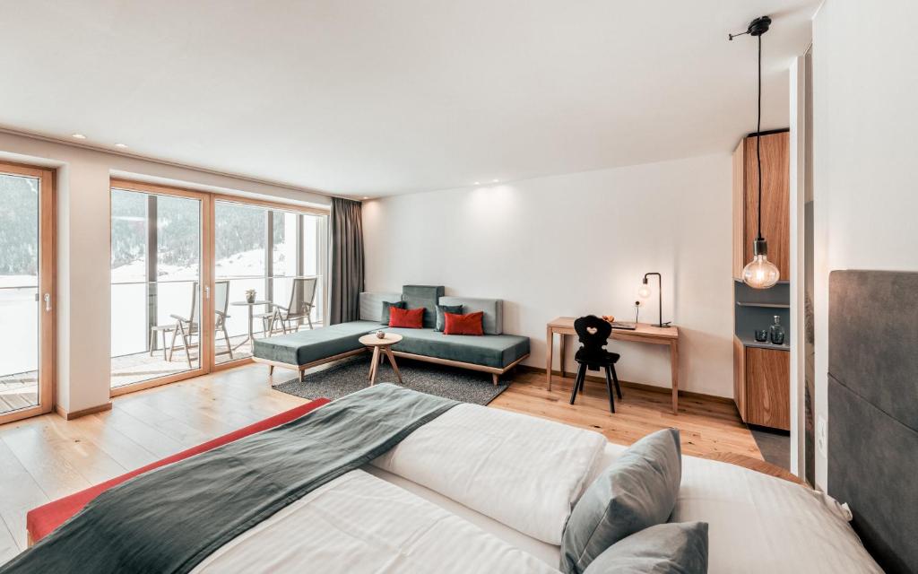 Postel nebo postele na pokoji v ubytování Seehotel Panorama Relax
