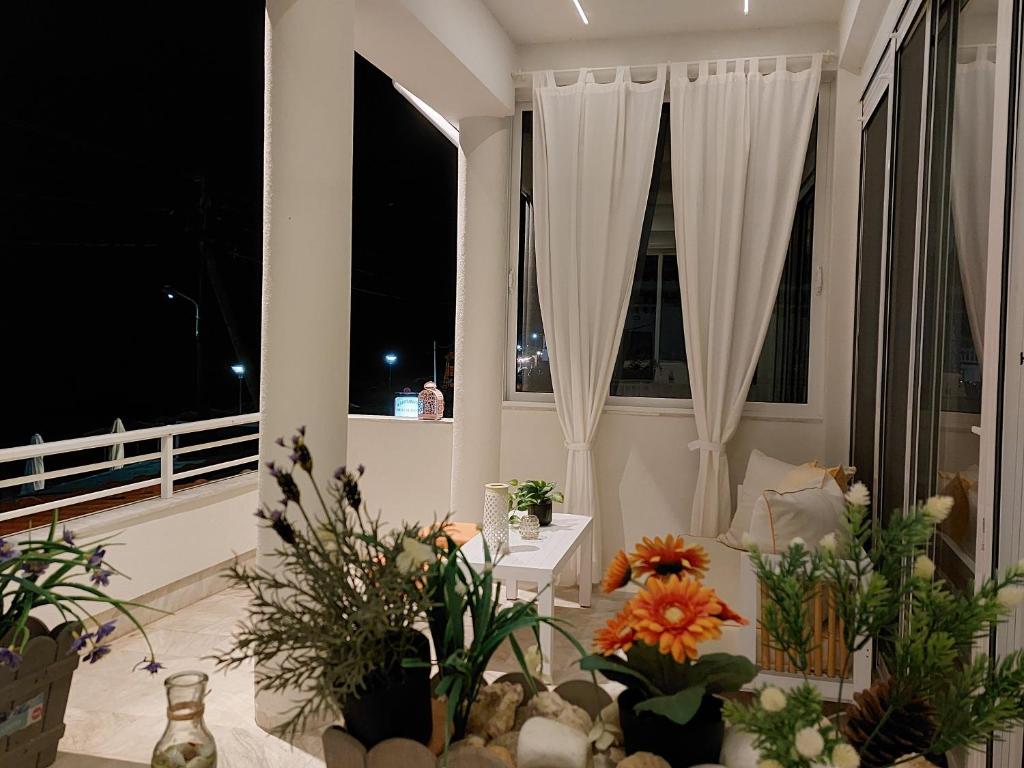 Balkón nebo terasa v ubytování Nefeli Seaside Apartments
