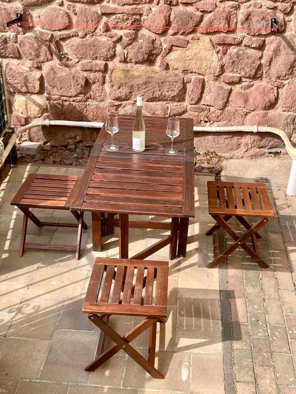 Fotografia z galérie ubytovania Vöröskő Apartman Alsóörs v Alsóörsi