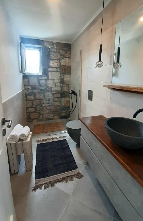 Fotografie z fotogalerie ubytování Koroni Stone House, newly built studios by the sea v destinaci Koroni