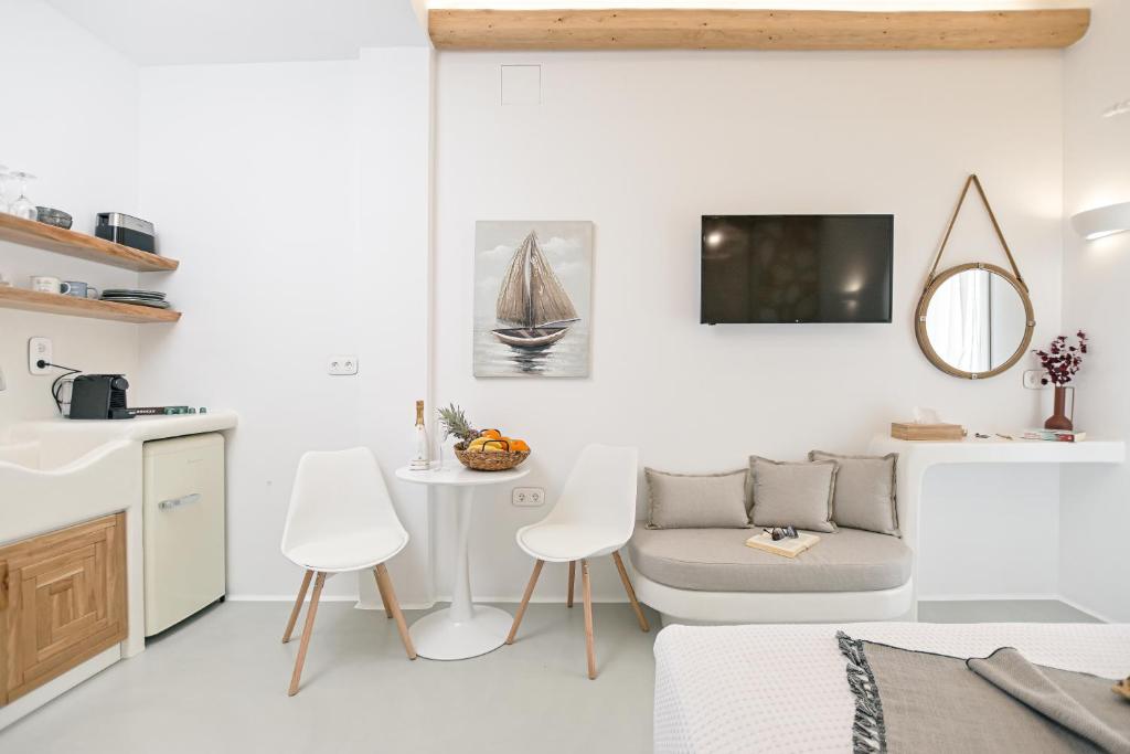 Flèria Seaview Suites - 3