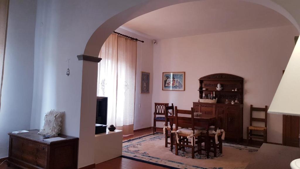 Posedenie v ubytovaní Ginevra Casa Vacanze