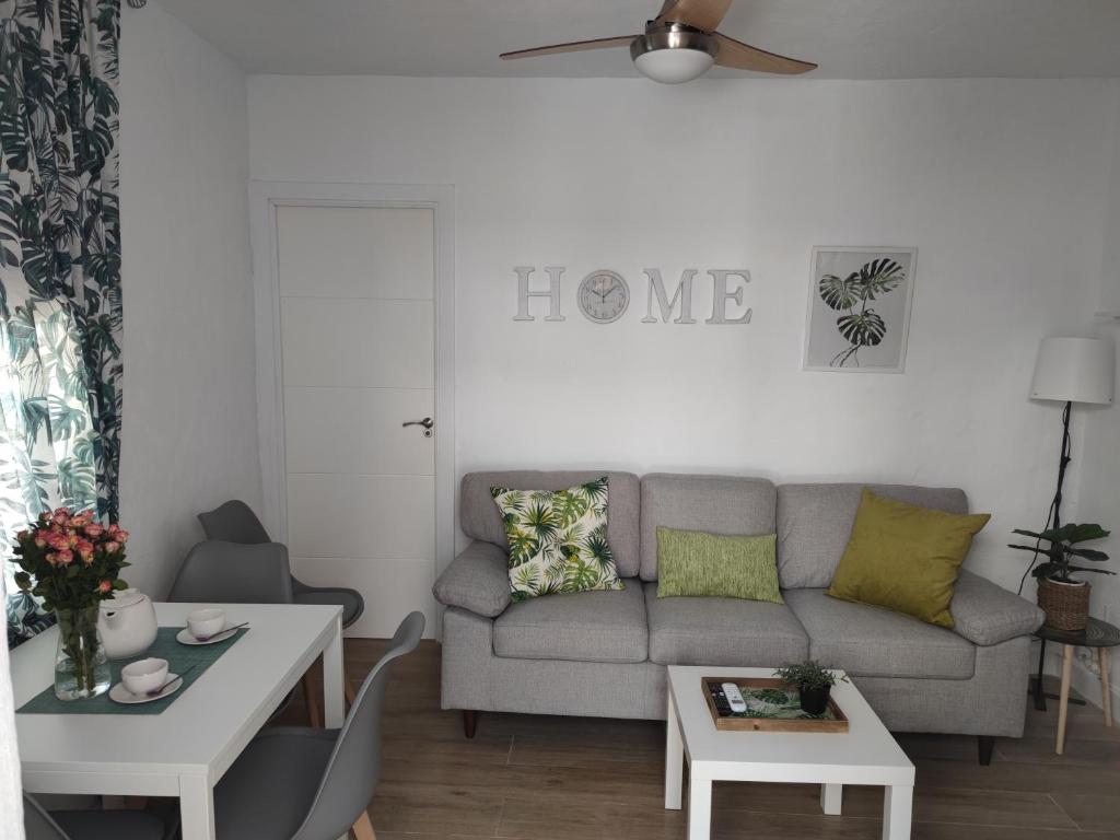 Część wypoczynkowa w obiekcie Encantadora Casa con Patio