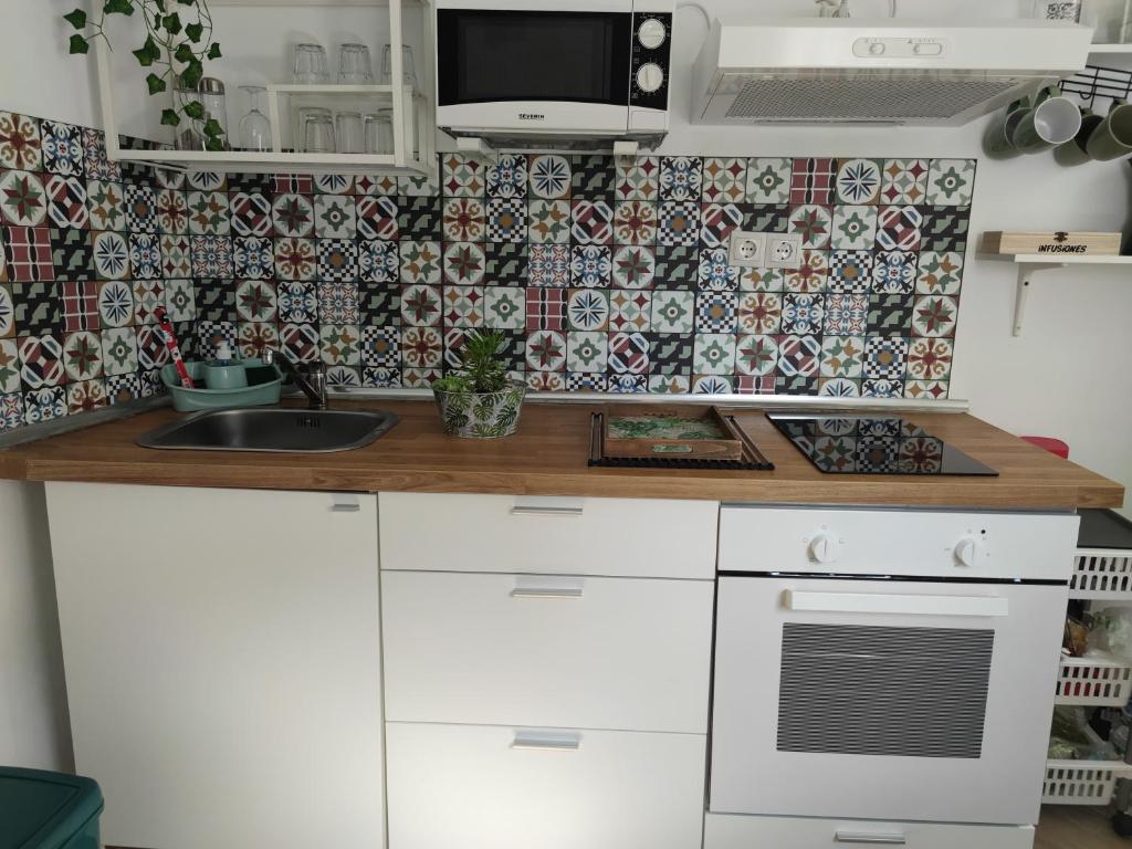 Kuchnia lub aneks kuchenny w obiekcie Encantadora Casa con Patio