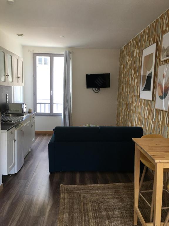 Kuchyň nebo kuchyňský kout v ubytování Studio à 20m de la mer