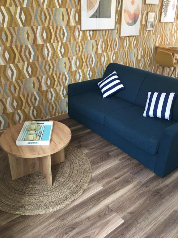 Posezení v ubytování Studio à 20m de la mer