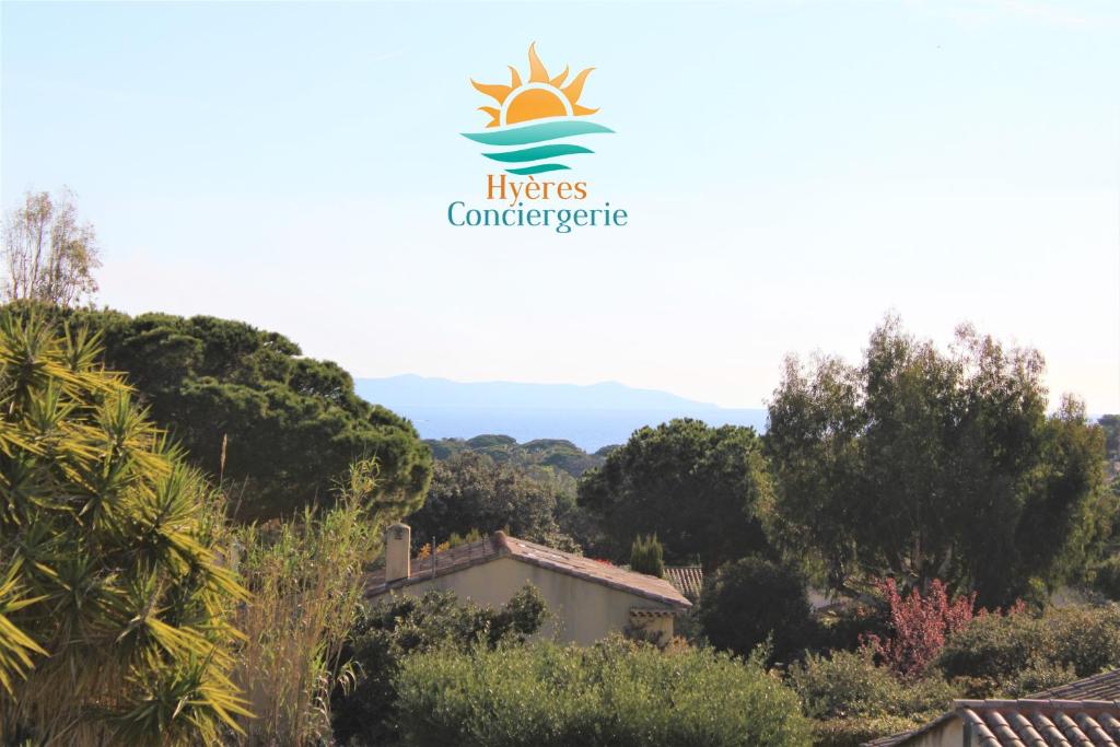 Giens RDJ T3 indépendant Terrasse vue Mer BY HC