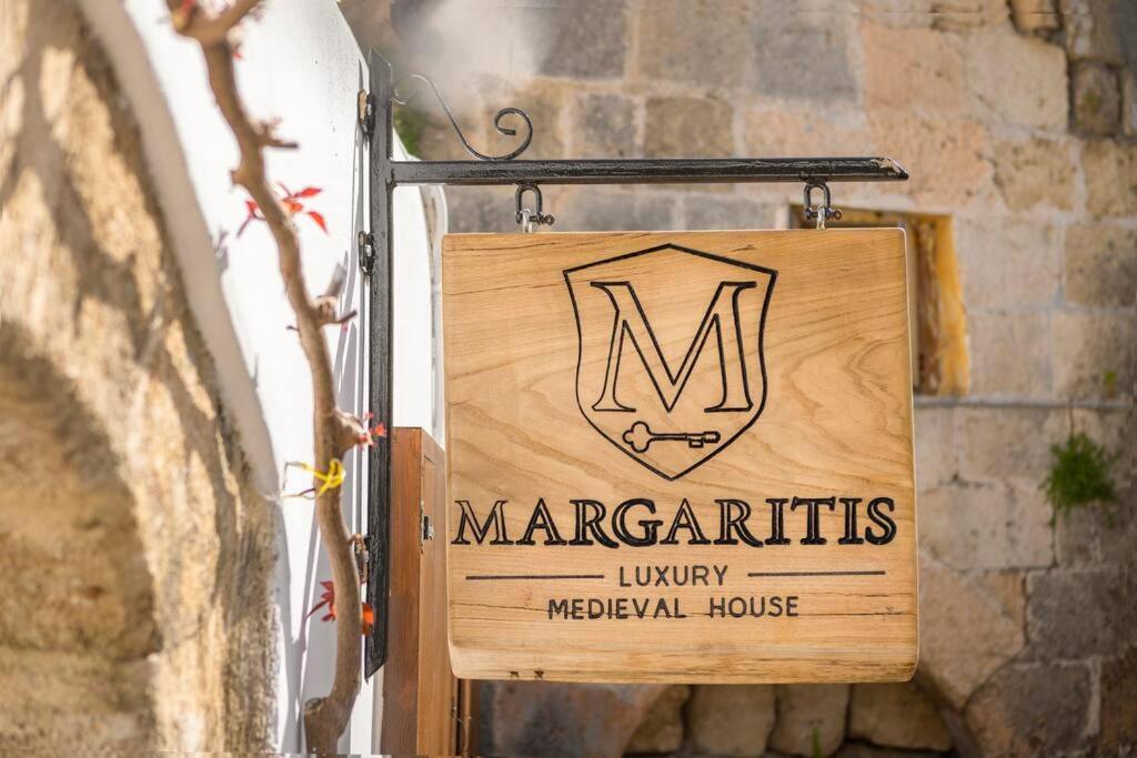 Certifikát, hodnocení, plakát nebo jiný dokument vystavený v ubytování Margaritis Luxury Medieval House