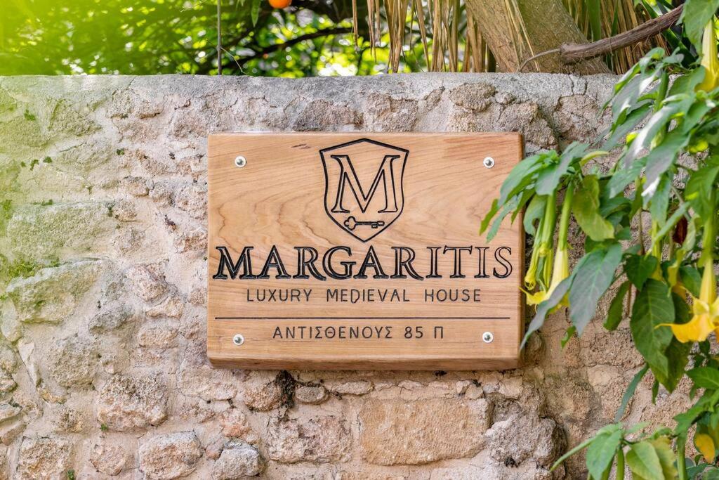 Certifikát, hodnocení, plakát nebo jiný dokument vystavený v ubytování Margaritis Luxury Medieval House