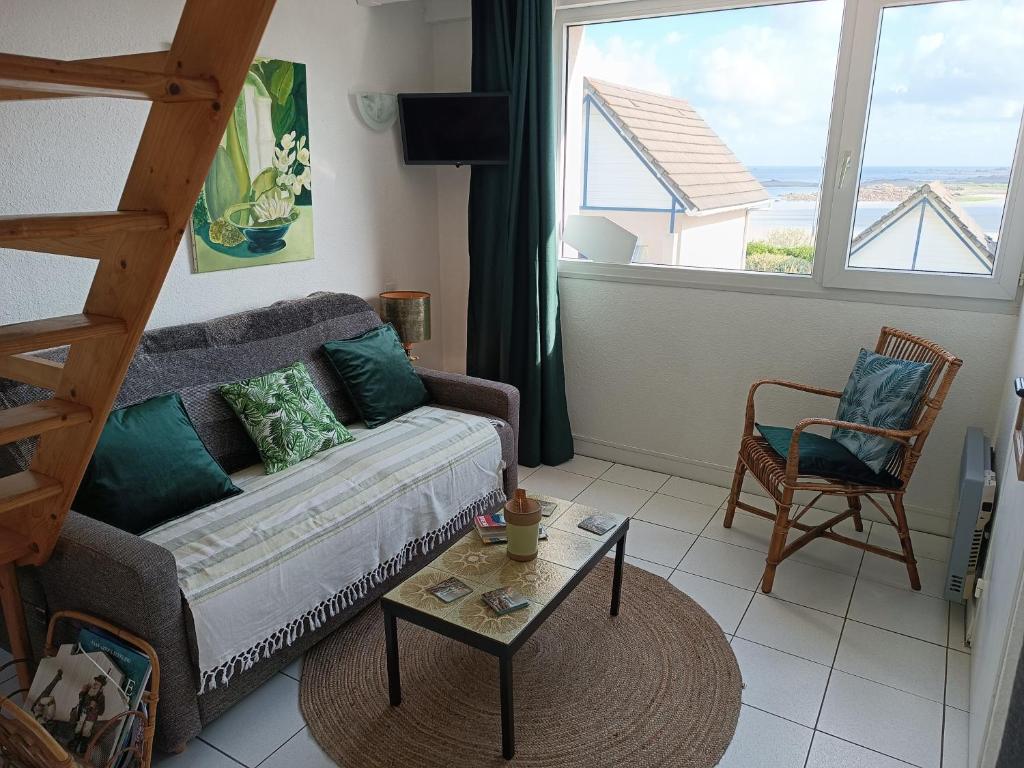Maisonnette VUE MER PANORAMIQUE Trestel plage 4 personnes - Two-Bedroom House
