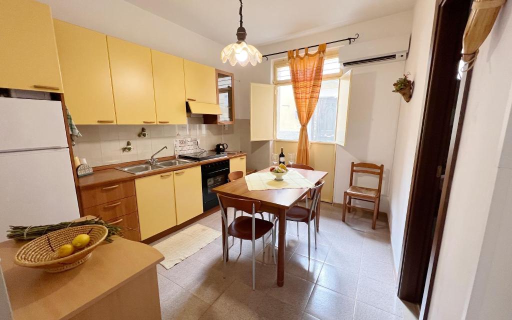 Kuchyňa alebo kuchynka v ubytovaní Amari Residence