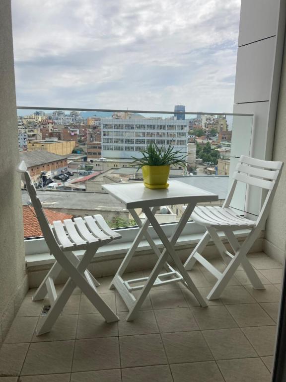 Rovena's Apartment - free parking - Image 8