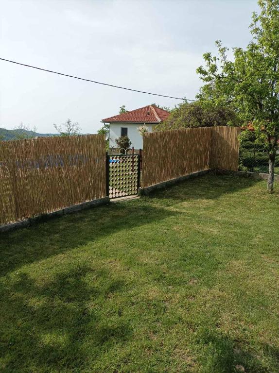 Zahrada ubytování Apartman Petrovic