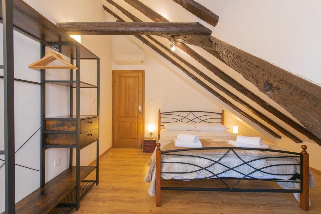 Dolce Vita Apartments - 9