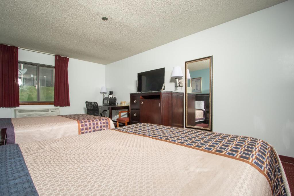 Eastbrook Inn photo