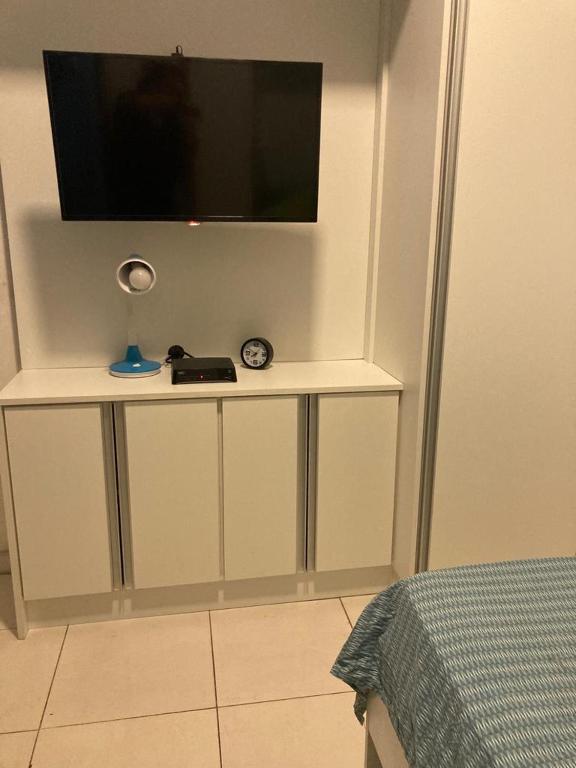 Em Copacabana apartamento mobiliado no posto 6 - Apartment - Ground Floor