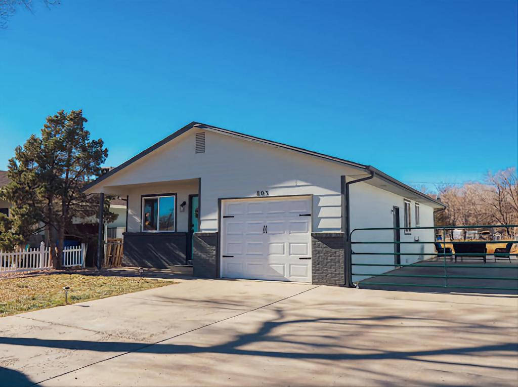 Cozy Canon Cottage, Canon City, CO