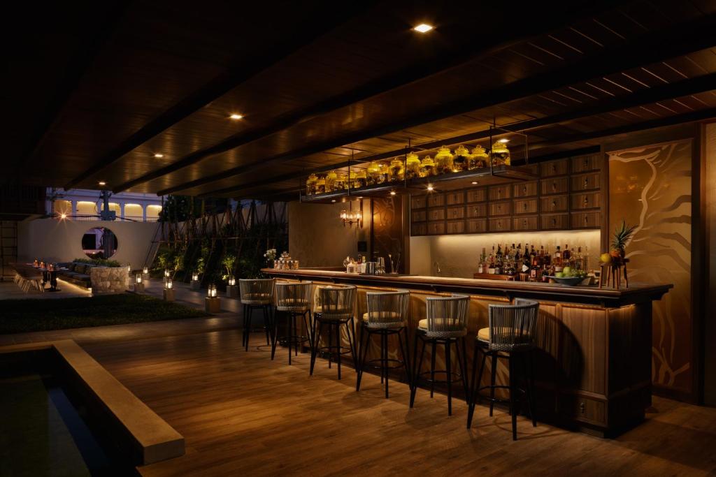 Lounge nebo bar v ubytování Maladee Rendezvous Hotel Chiang Mai
