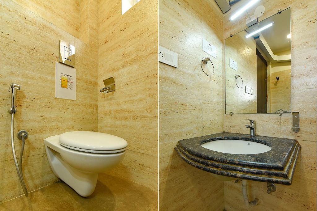 Koupelna v ubytování FabHotel All In One Saltlake - Opp BJ Market Complex