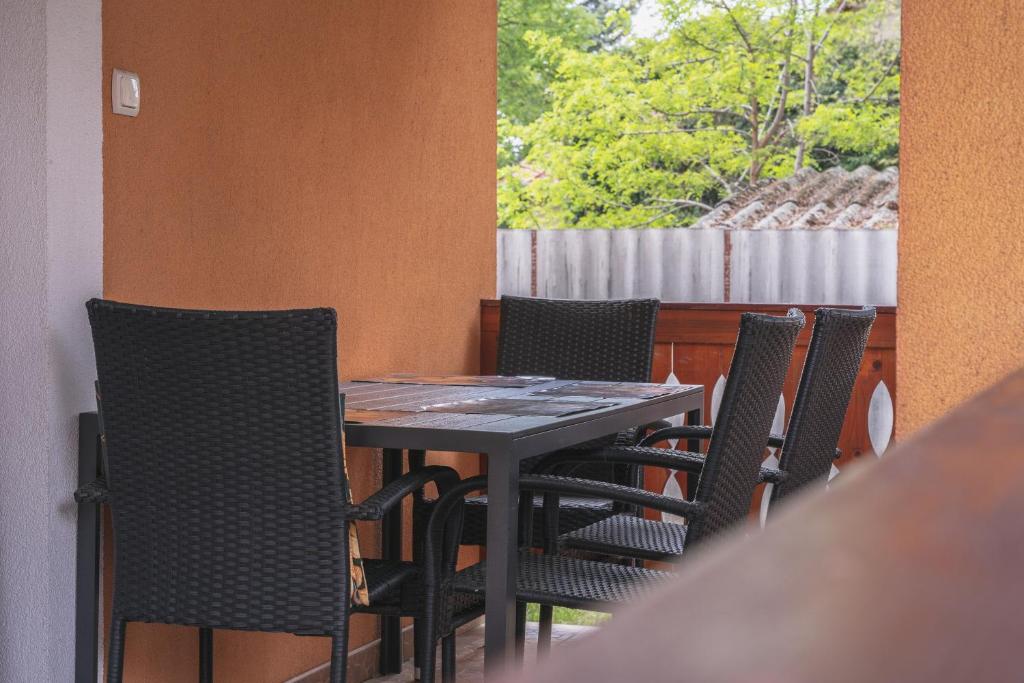 Olajos Apartman, Berekfürdő Güncel 2022 Fiyatları