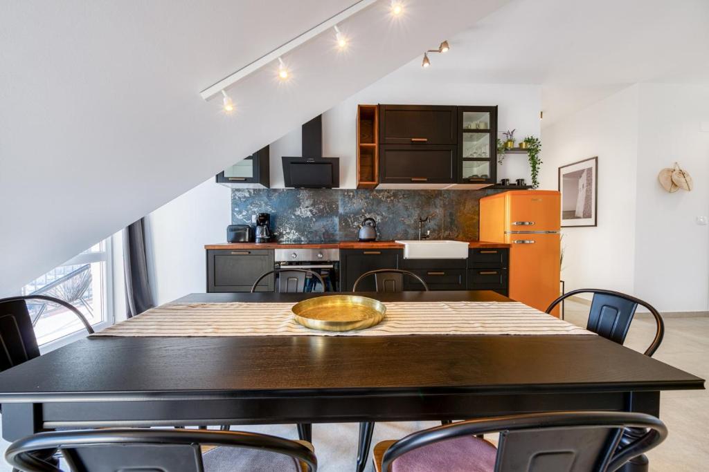 Kuchyňa alebo kuchynka v ubytovaní Apartment Divine with sea view