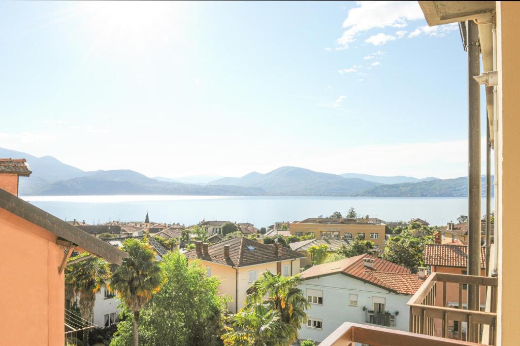 Fotografia z galérie ubytovania APPARTAMENTO TEO v destinácii Cannero Riviera