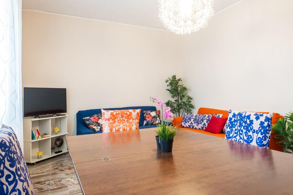 Zdjęcie z galerii obiektu Gardappartamenti Rivo lake view w mieście Desenzano del Garda