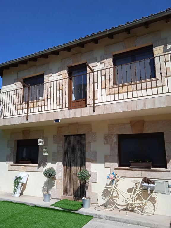 Balkón alebo terasa v ubytovaní El Corro, acogedora casa con jardín en el corazón de Cantabria